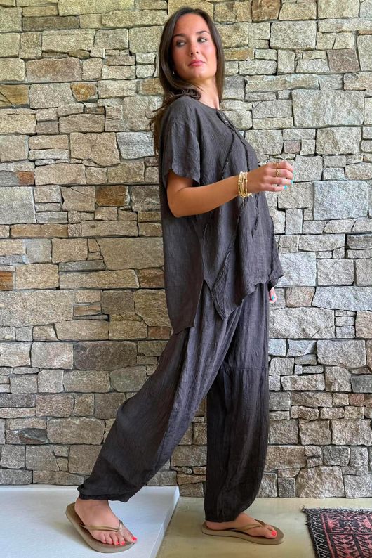 Lalli Damask Asymmetric Panel Top Chocolate